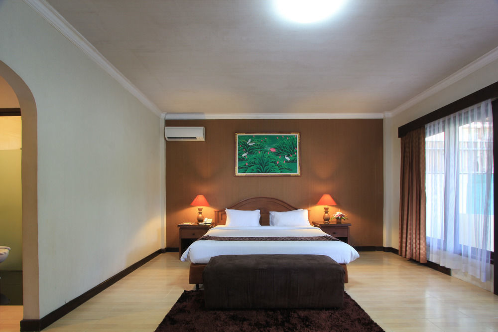 The Taman Ayu Hotel Kerobokan  Ngoại thất bức ảnh